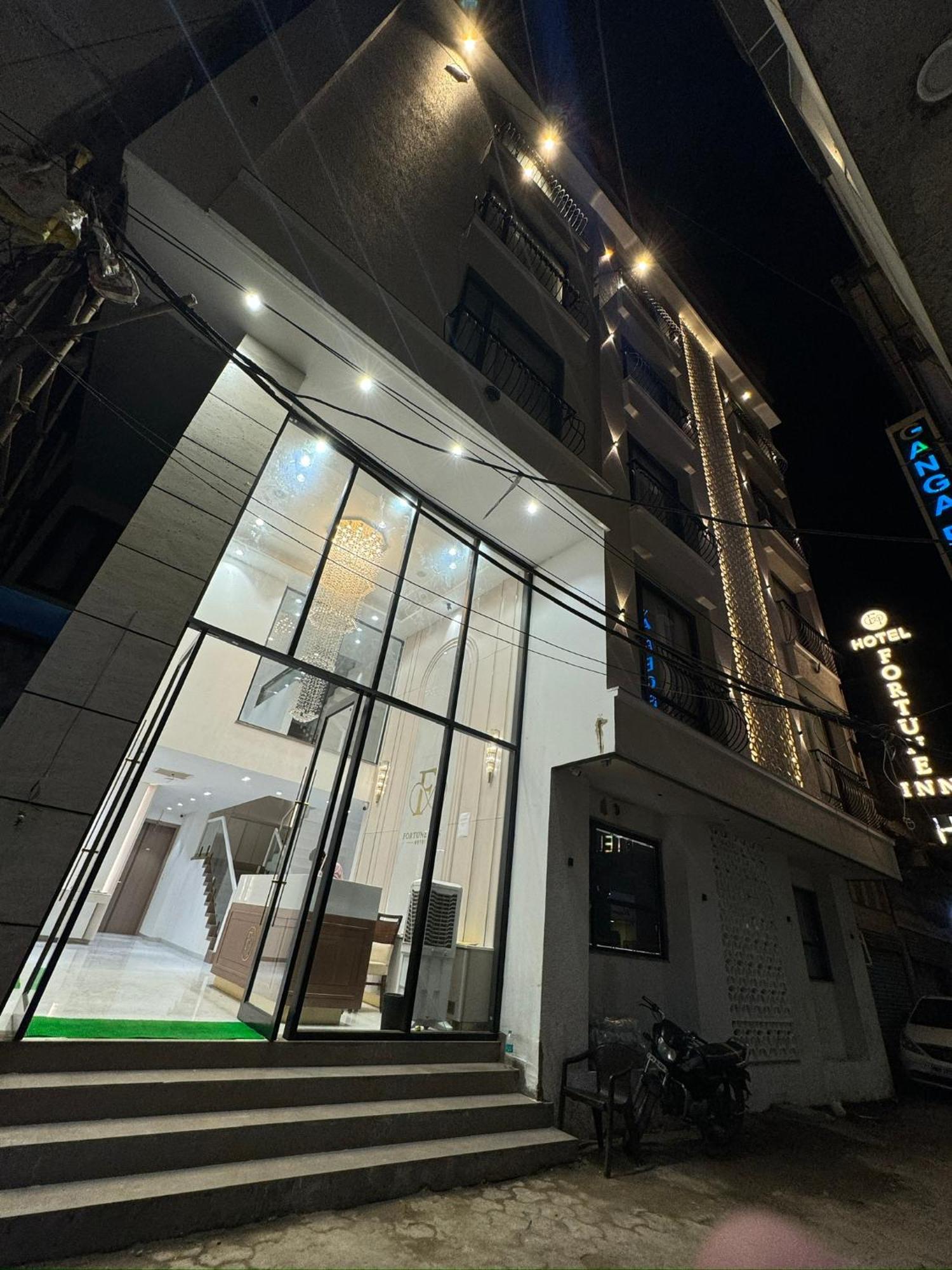 Hotel Fortune Inn Бхопал Экстерьер фото