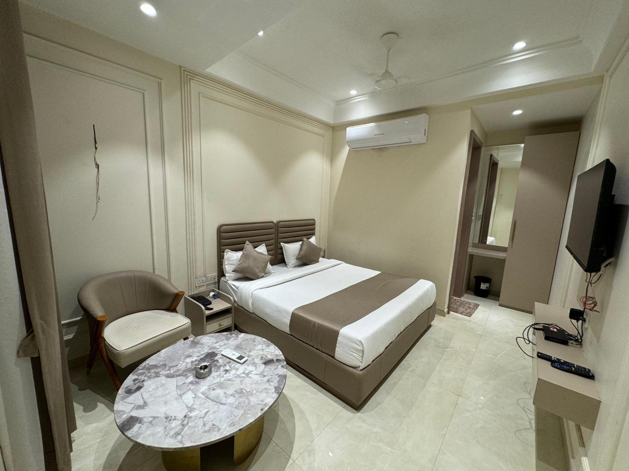 Hotel Fortune Inn Бхопал Экстерьер фото