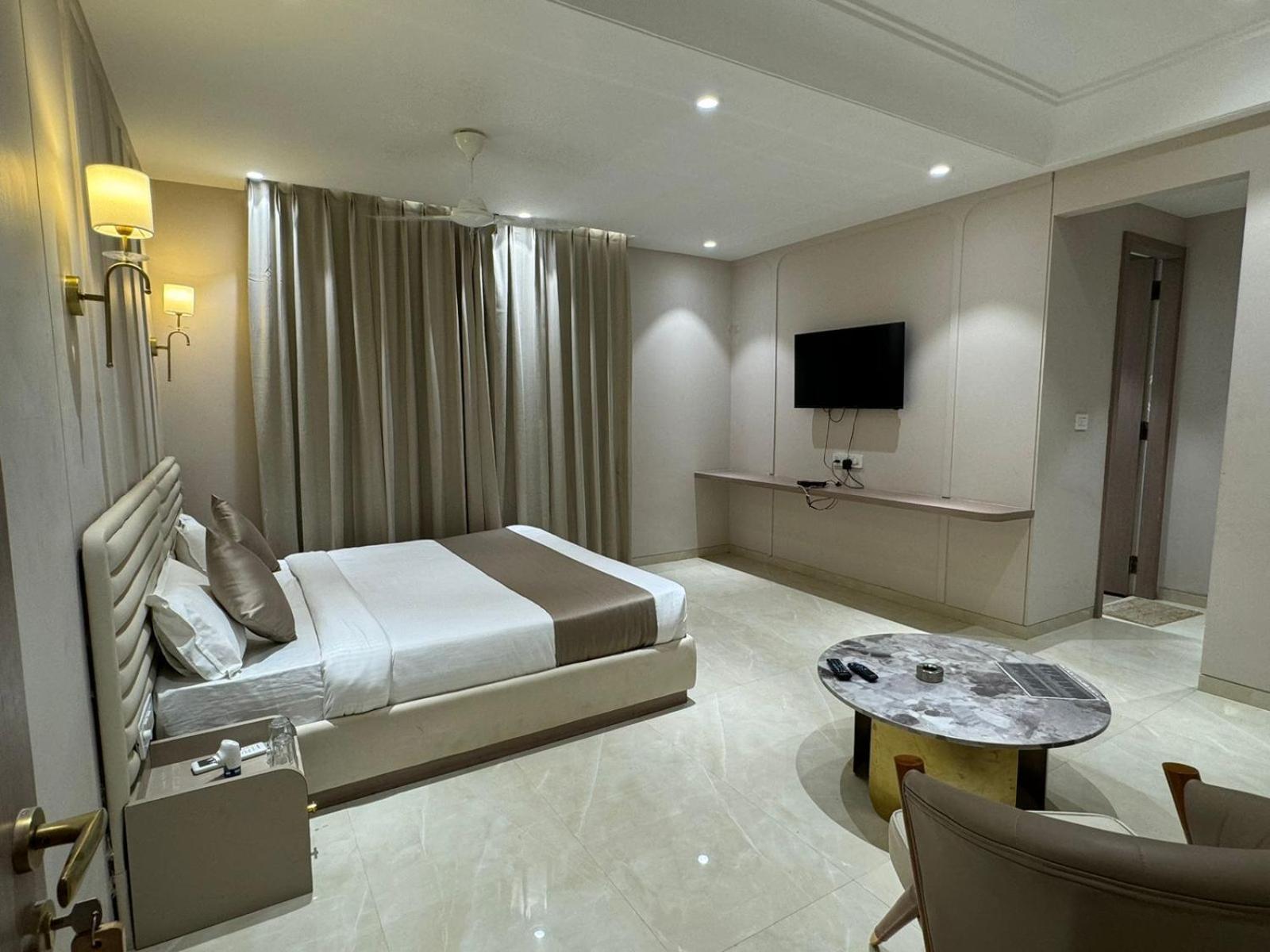Hotel Fortune Inn Бхопал Экстерьер фото